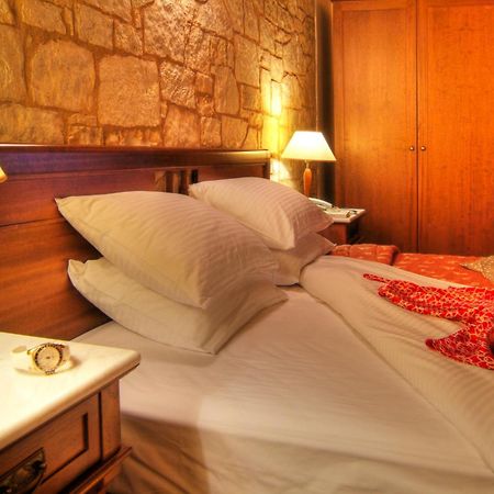 Alpen House Hotel & Suites Arachova Ngoại thất bức ảnh