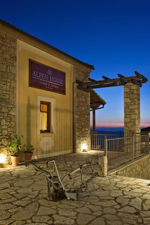 Alpen House Hotel & Suites Arachova Ngoại thất bức ảnh