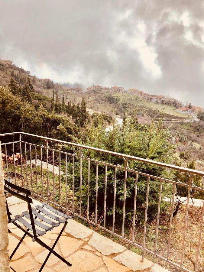 Alpen House Hotel & Suites Arachova Ngoại thất bức ảnh