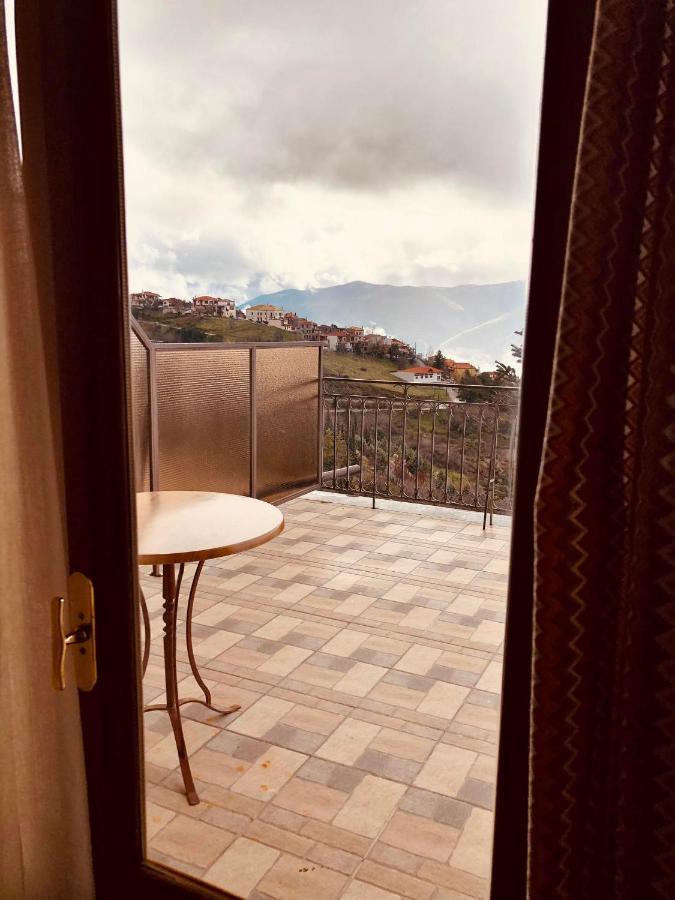 Alpen House Hotel & Suites Arachova Ngoại thất bức ảnh